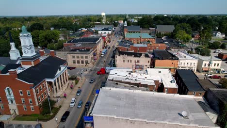 aerial push in versailles kentucky in 4k