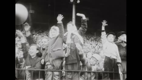 Santa-Claus-Visita-A-Niños-En-Pensilvania-En-1957