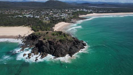 scenic view of norries head at cabarita beach in bogangar, new south wales, australia