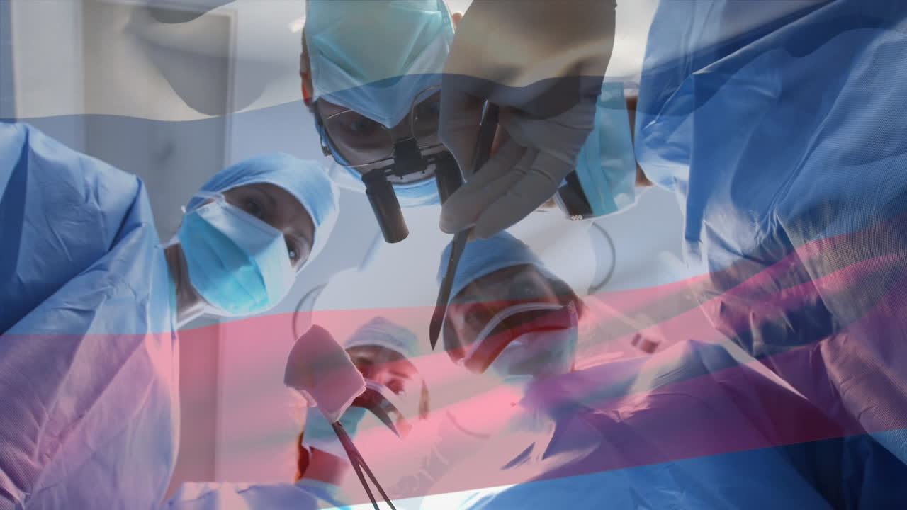 수술실에서 외과 의사 들 위 에 흔들리는 러시아 국기 의 애니메이션