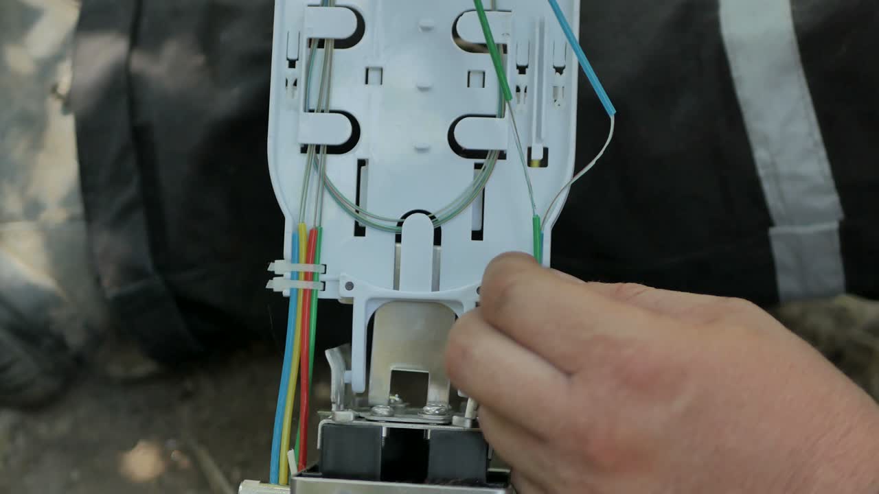 trabajo con fibra óptica