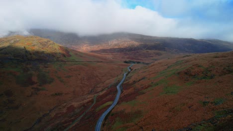 Pen-y-pass-bergstraße-Im-Snowdonia-nationalpark,-Wales---Antenne