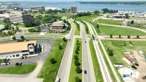 reverse dolly over the main road around downtown muskegon