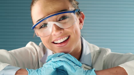 doctora joven mujer sonriendo
