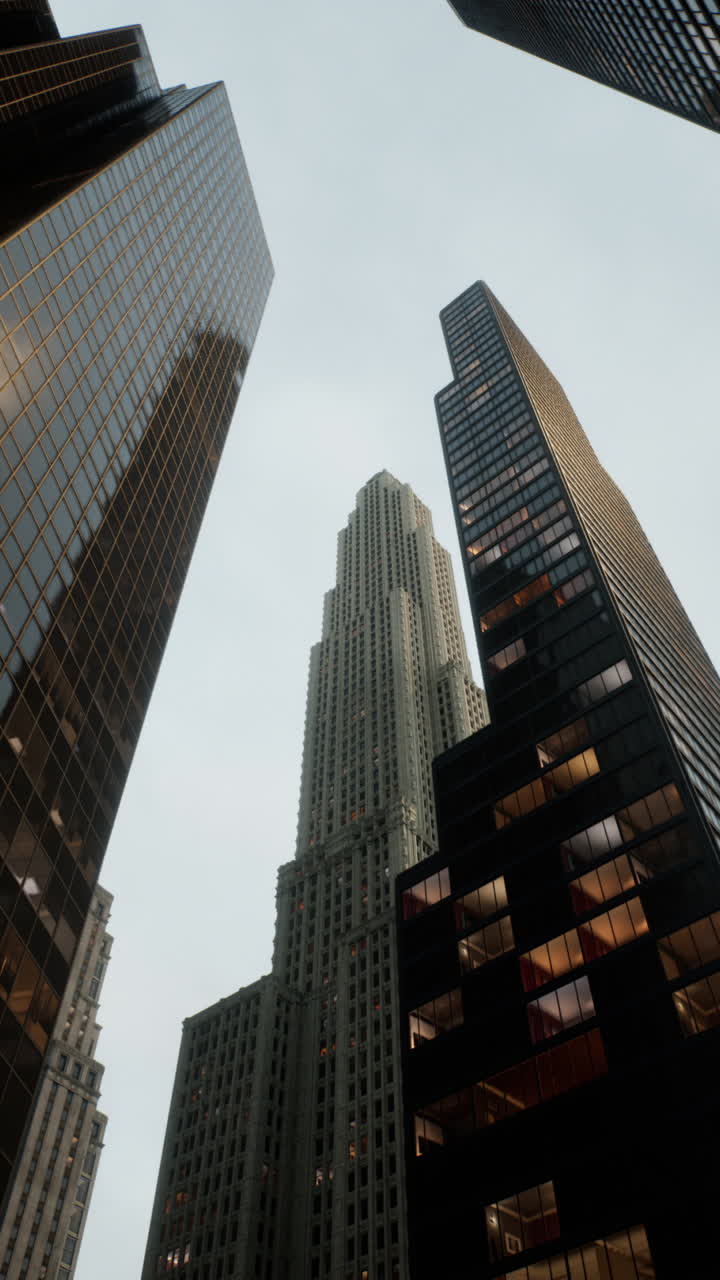 rascacielos altos en la ciudad