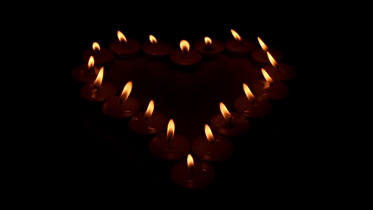 las velas del amor la luz el corazón la oscuridad