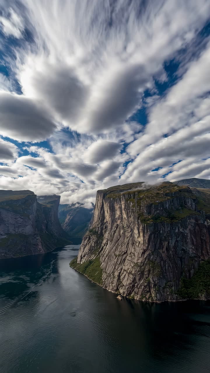 Percé, Canada: Dramatic Fjord and Mountain Scenery