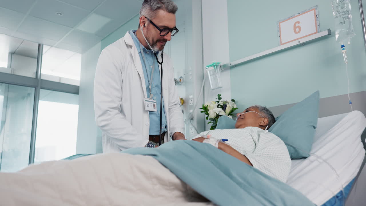 examen médico, hospital y estetoscopio