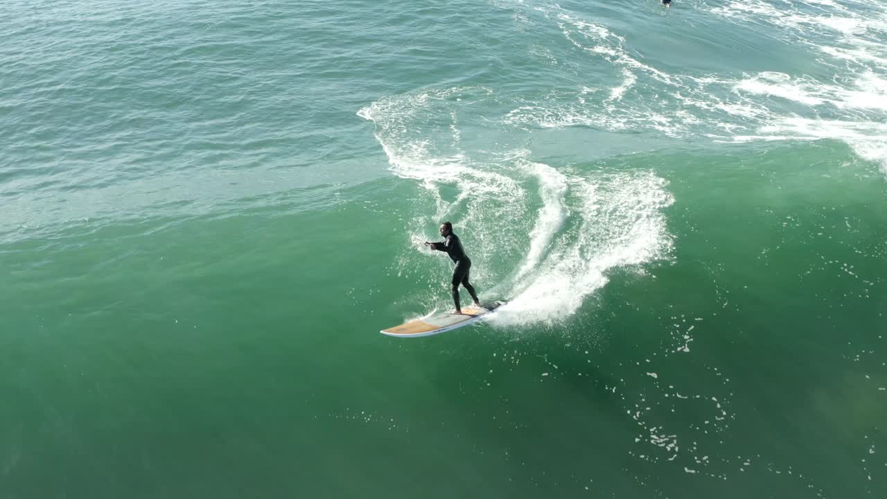 4k stand up paddle surf en la hermosa playa de cascais en portugal