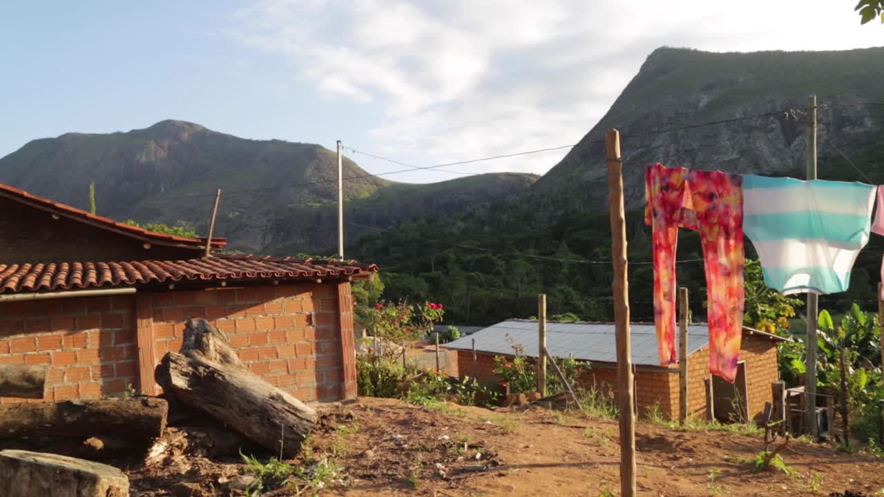 브라질 미나스 제라이스 시골의 뒷마당 지평선