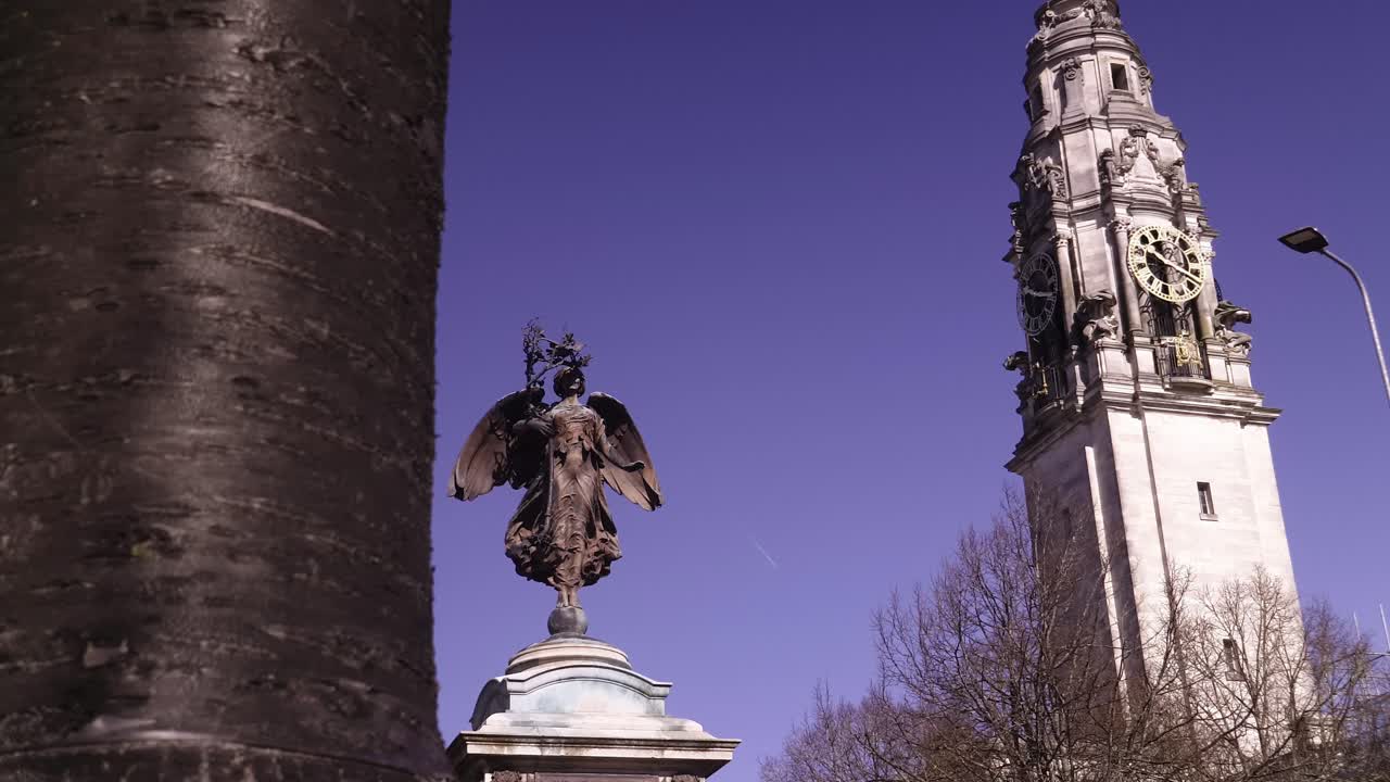 ayuntamiento en cardiff