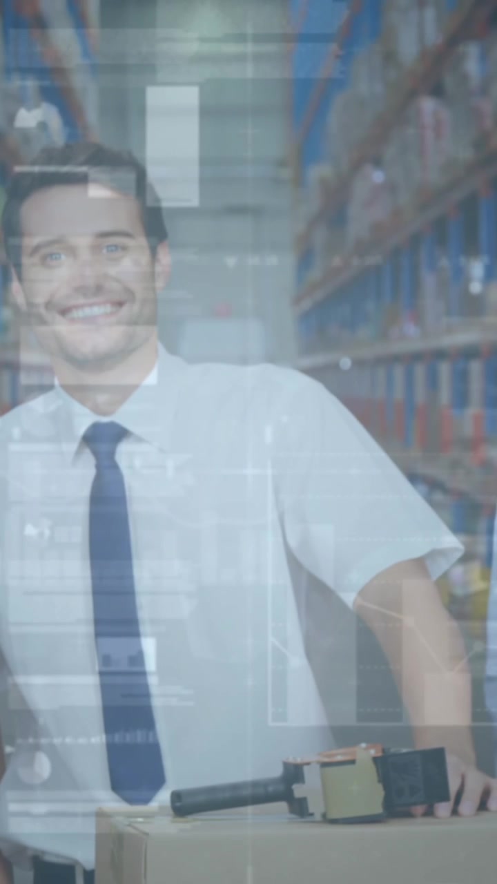 Animación de procesamiento de datos estadísticos y financieros sobre hombres y mujeres trabajando en un almacén