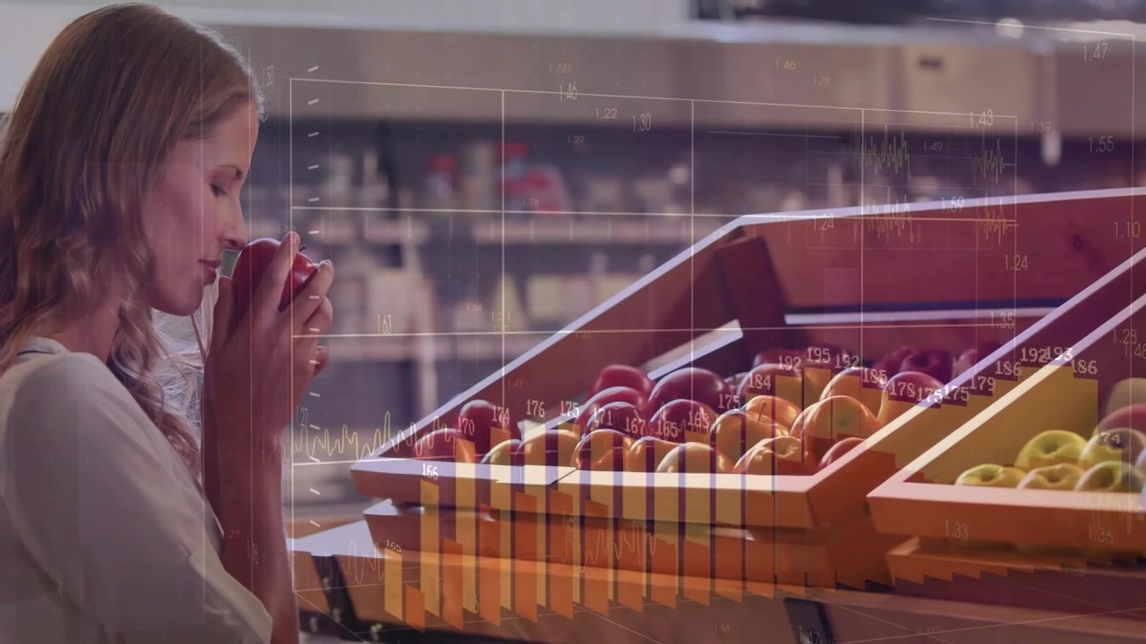 Cliente donna che si protende in un contenitore di mele al supermercato, causando una griglia e barre animate che mostrano la qualità