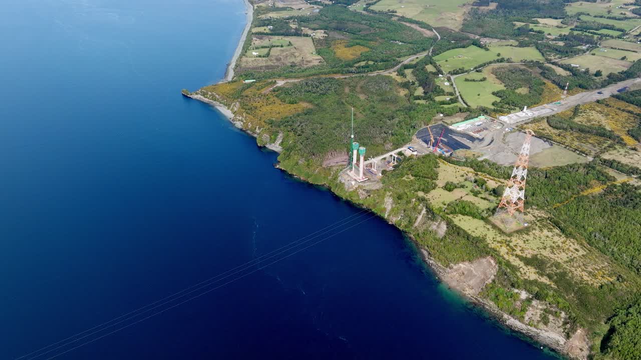 칠로의 차카오 다리 건설의 상징적인 작업?