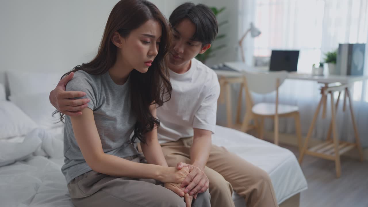 부부가 서로 위로하는 것