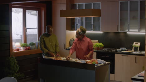 Couple-cooking-in-the-kitchen