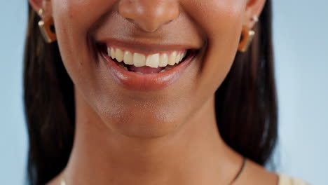 Frau,-Mund-Und-Lächeln,-Nahaufnahme-Mit-Mundhygiene