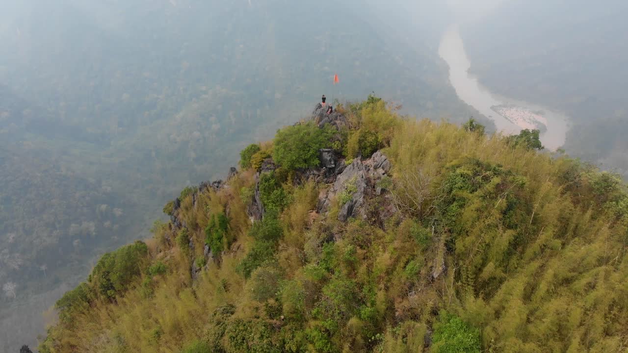 Titik pandang desa di Muang Ngoy, Luang Prabang, Laos