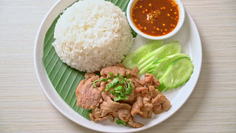 grilled-pork-garlic-with-rice-with-spicy-sauce-in-Asian-style