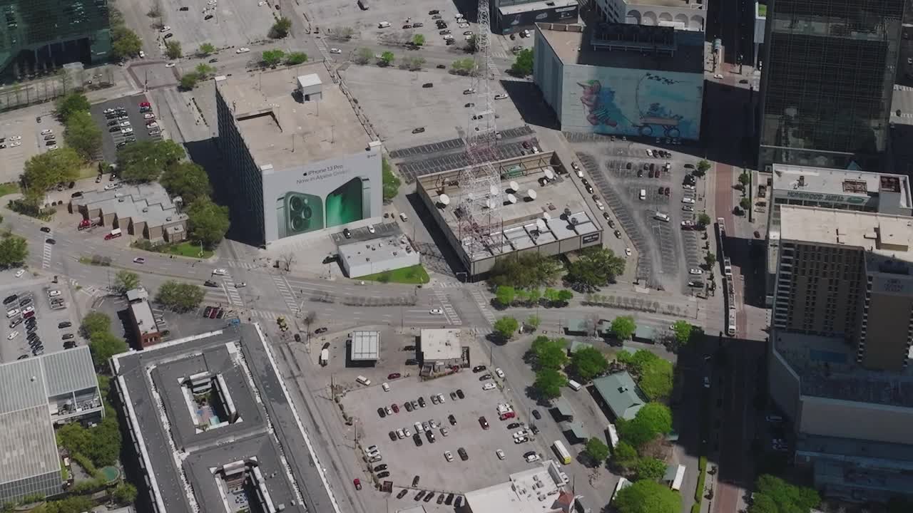 Vista del centro di Dallas e dei suoi edifici dall'alto in Texas