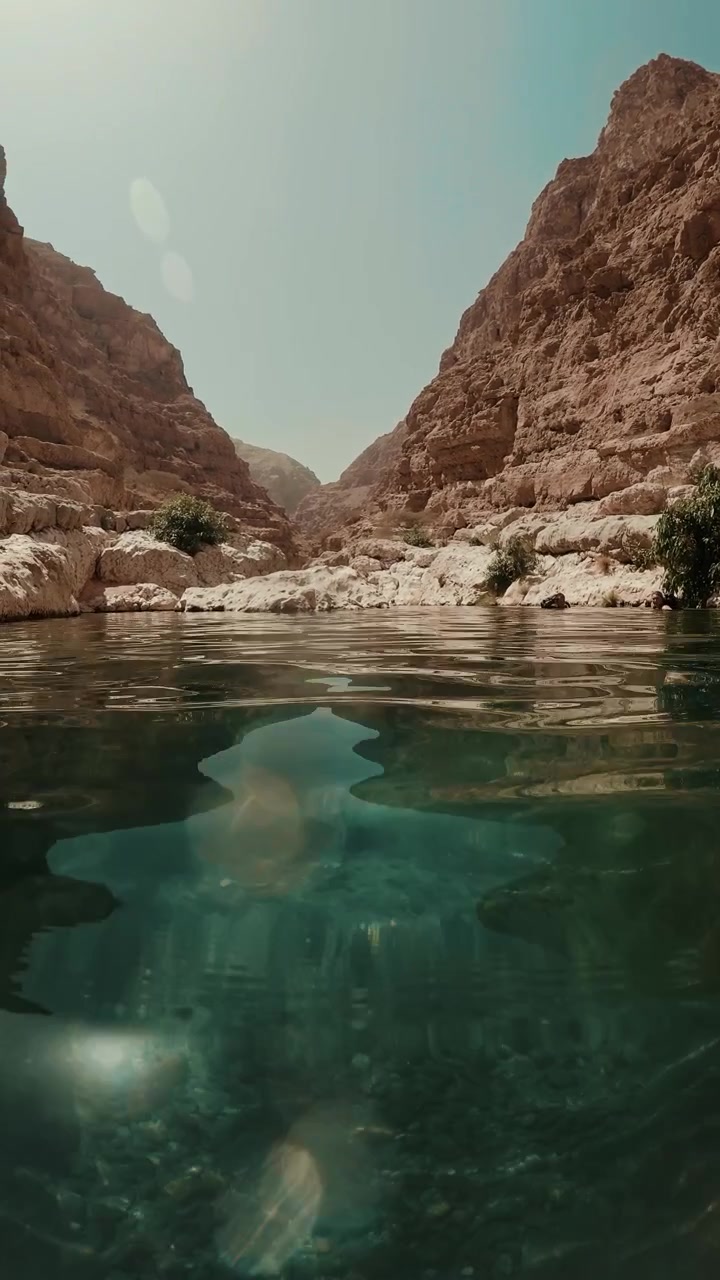Oasi d'acqua nel deserto dell'Oman
