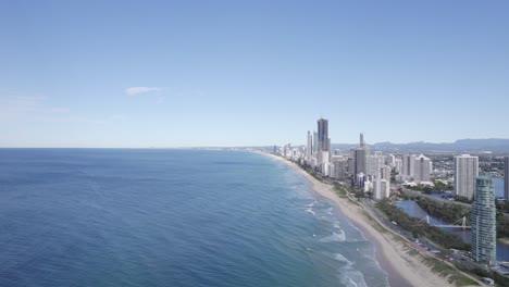 Aerial-View-Of-Surfers-Paradise-From-The-Main-Beach-In-Gold-Coast,-South-East-Queensland,-Australia