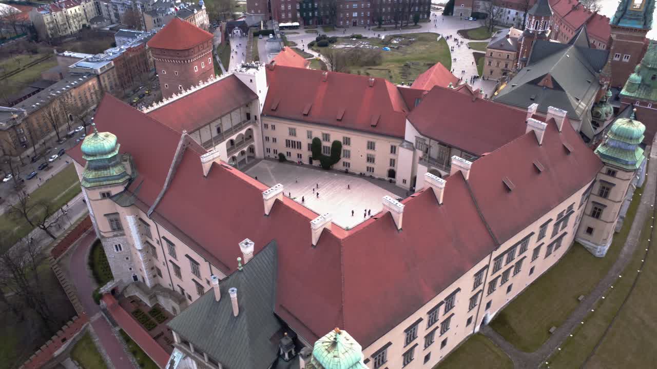 Veduta aerea dello storico Castello Reale di Wawel a Cracovia, Polonia