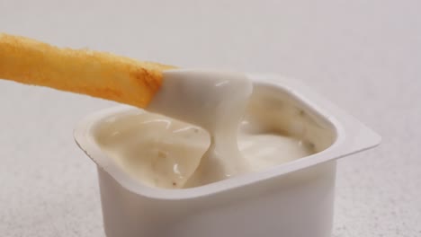 french fries with white sauce