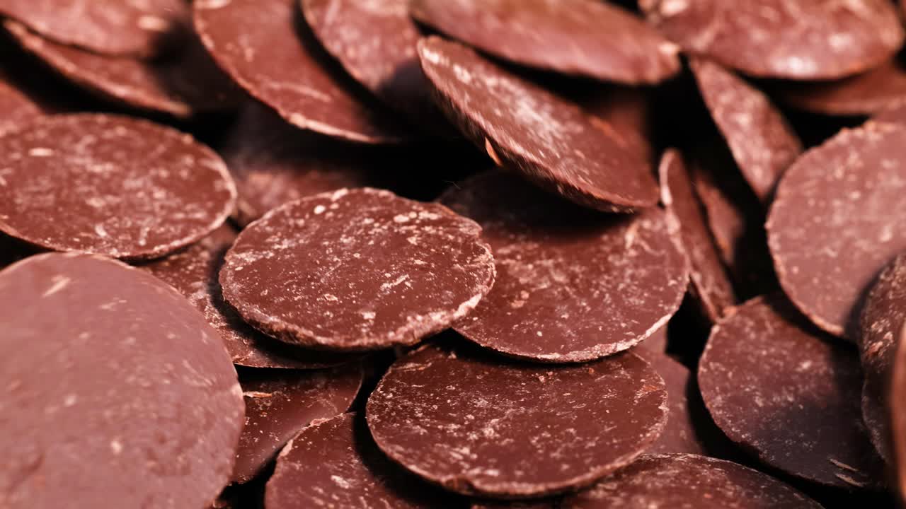 discos de chocolate que se agitan o se mezclan