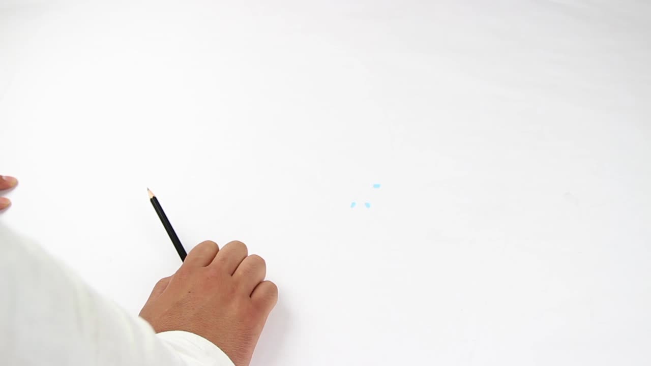 proyecto de verificación de las manos de un hombre de cerca