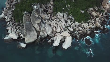 koh tao in thailand rocky shore