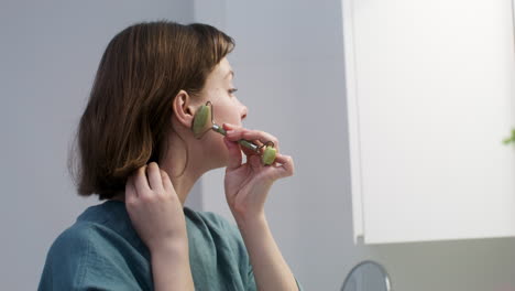 Woman-in-the-bathroom