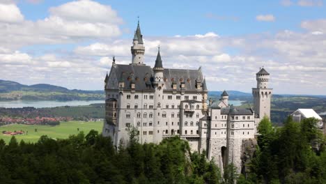 neuschwanstein castle bavarian alps germany