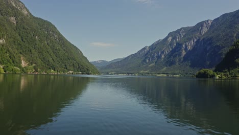 paisaje de lagos alpinos