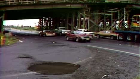 1981 freeway traffic near off ramp