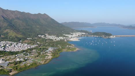 Vista-Aérea-De-La-Costa-De-Hong-Kong-Lung-Mei-Tsuen,-Incluida-Una-Extensión-De-Playa-Artificial