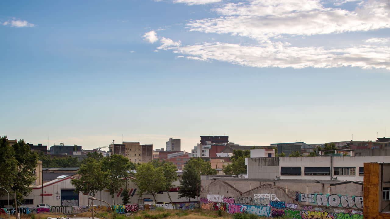poblenou atardecer 4k 00