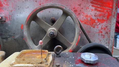 spinning belt on the concrete mixer