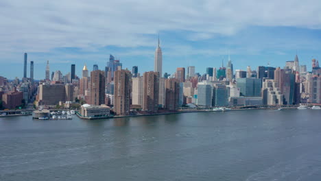 Drone-shot-of-Downtown-New-York-Skyline-from-Brooklyn