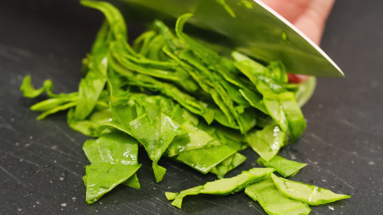 스파나치를 잘라내는 것