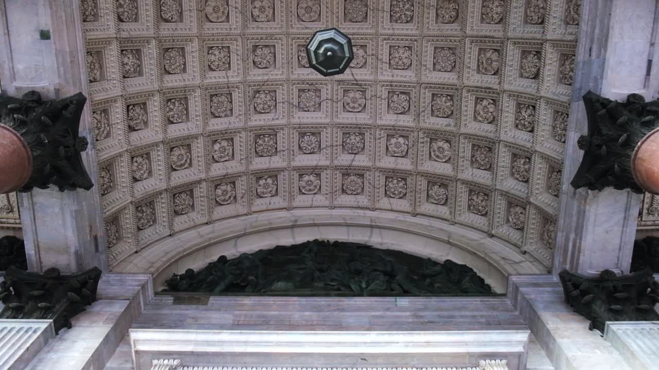 아치웨이 의 장식 된 천장