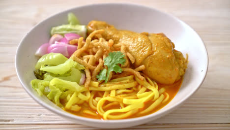 northern thai noodle curry soup with chicken - thai food style