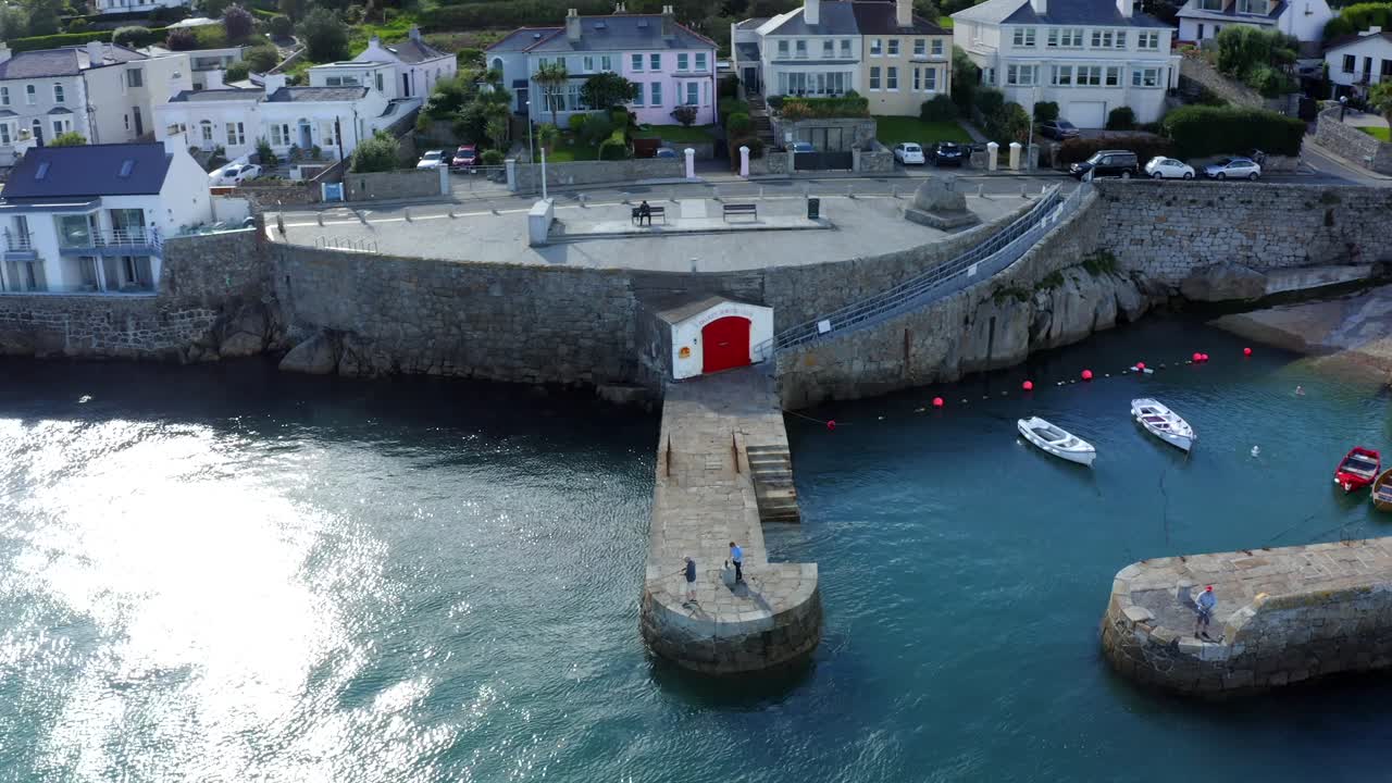 puerto colimore, dalkey, dublín, irlanda, septiembre de 2021