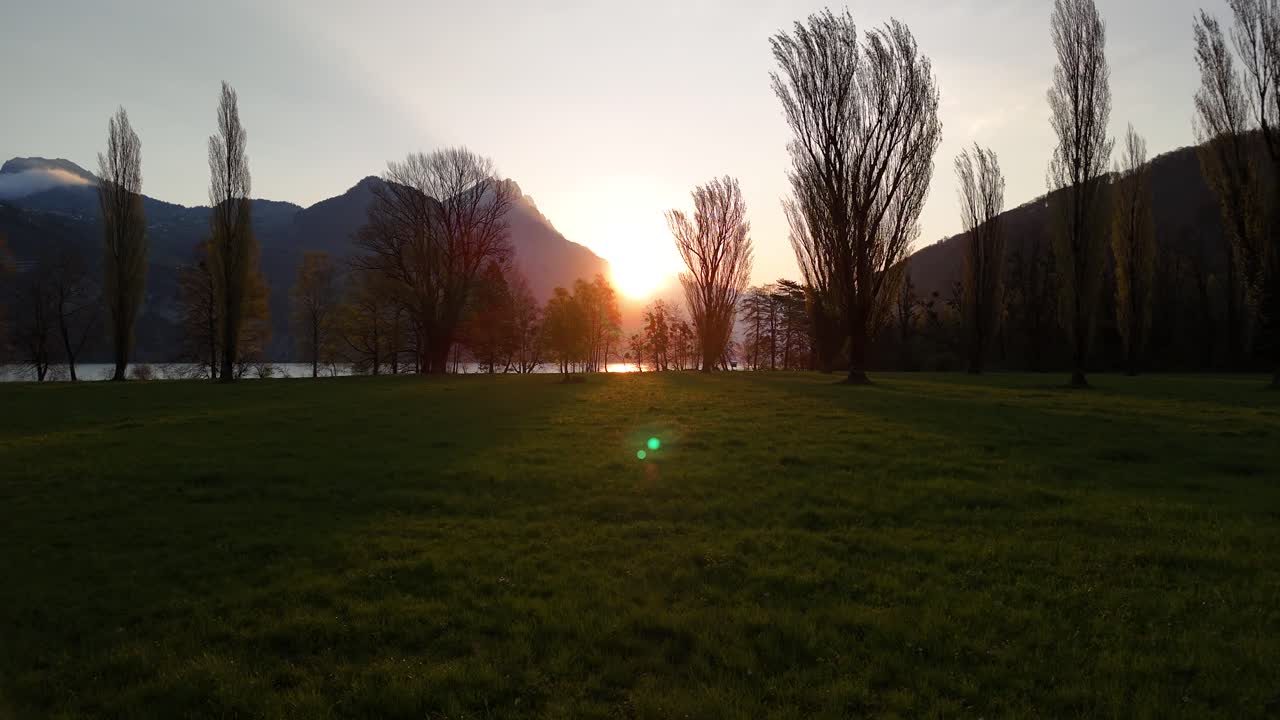 Walensee lake Walen Switzerland Sunset Sunrise peaceful golden hour sky skyline
