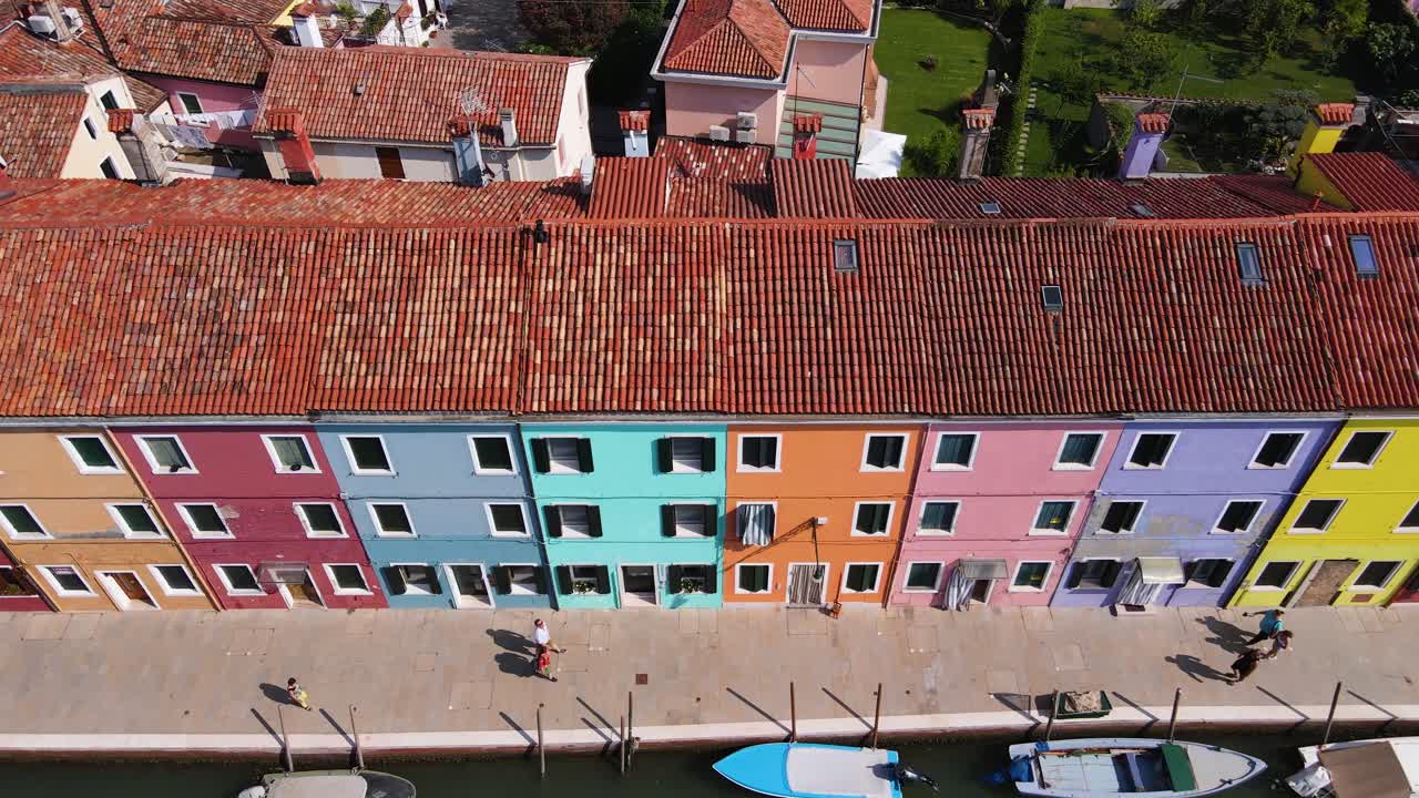 italia venecia burano abejón aéreo 3.mp4