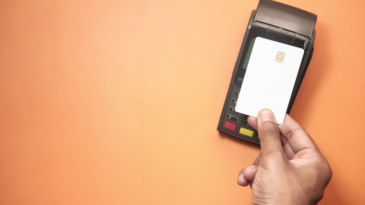 hacer un pago con tarjeta de crédito en la terminal postal