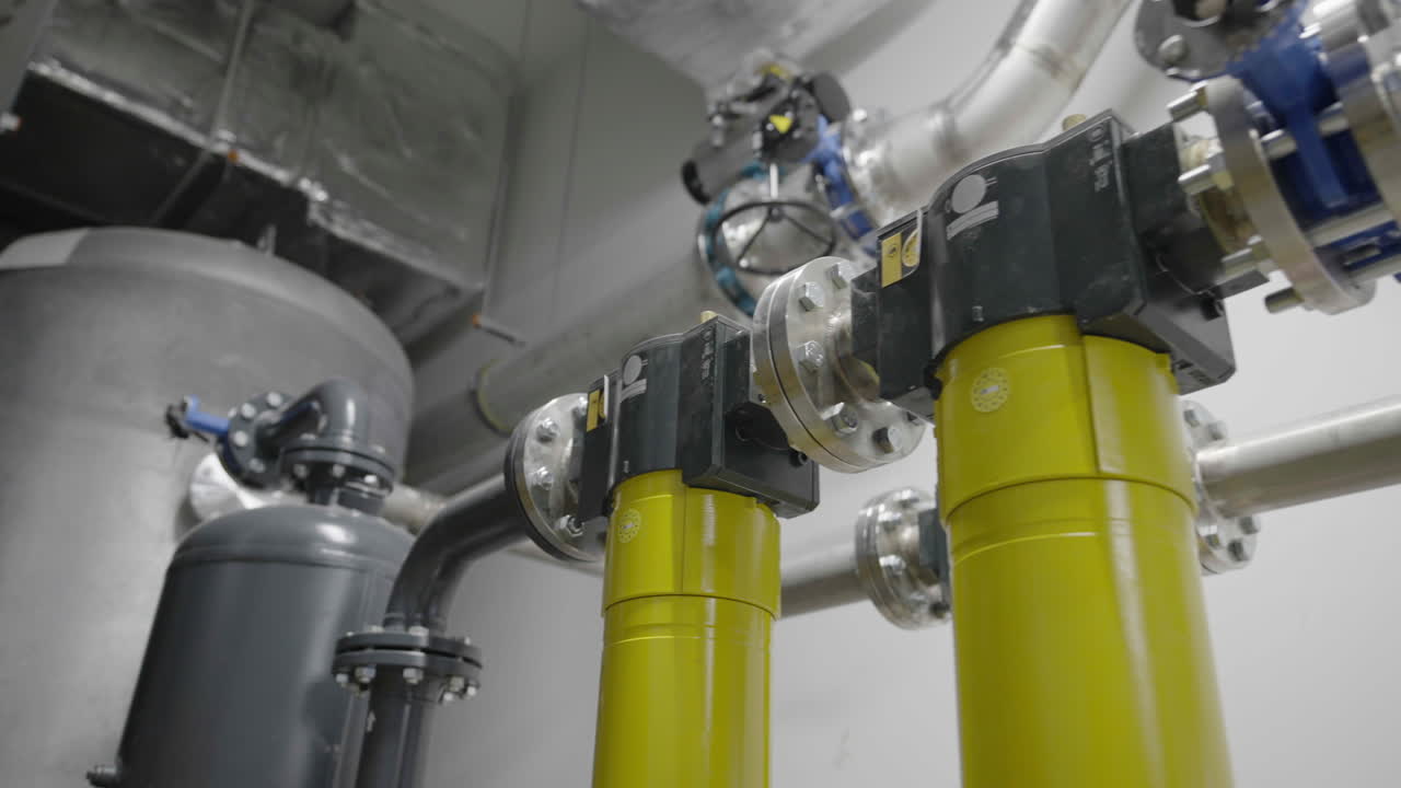 파이핑 및 브를 가진 파이핑