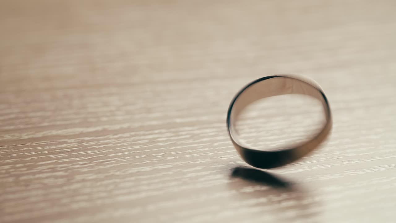 Couple divorce, family conflict, A spinning ring symbolizes dynamic energy, movement, speed, action, and activity