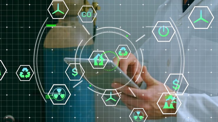 Un ingegnere robotico sta azionando un pannello di controllo in un magazzino