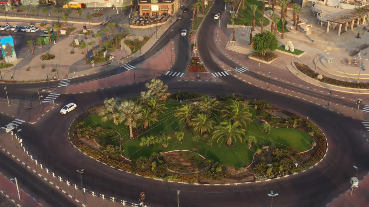 círculo principal en la ciudad de eilat, israel, tiro circular dibujado